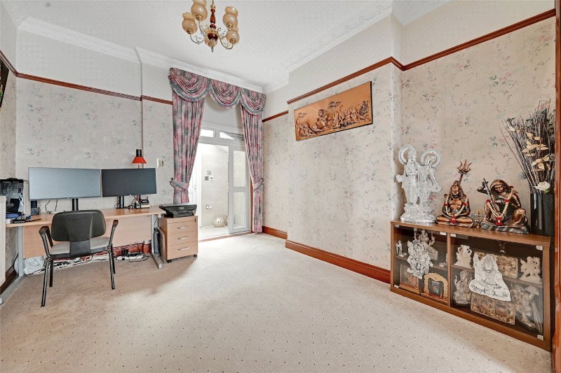Montrose Avenue, London, NW6