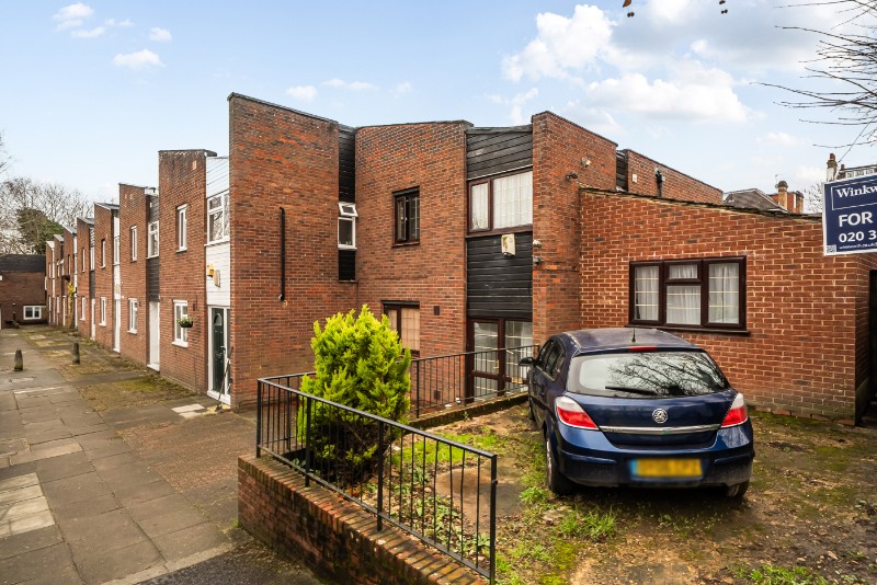 Paddock Close, London, SE26