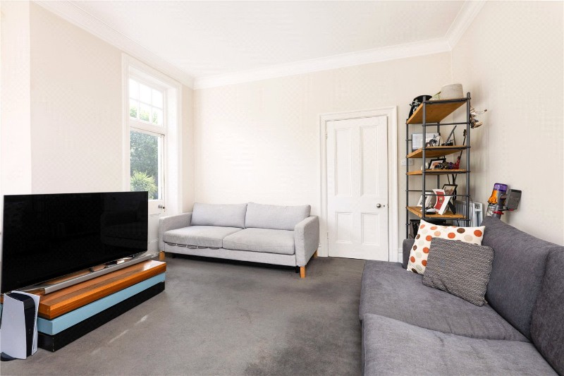 Gwendolen Avenue, London, SW15