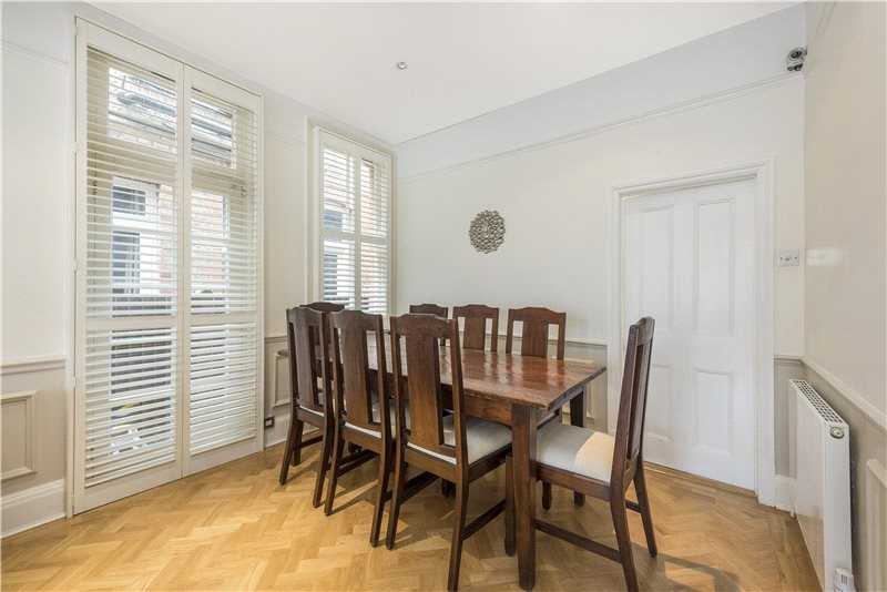 Westmoreland Road, Barnes, London, SW13