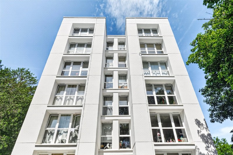 Manor Court, Weybridge, Surrey, KT13