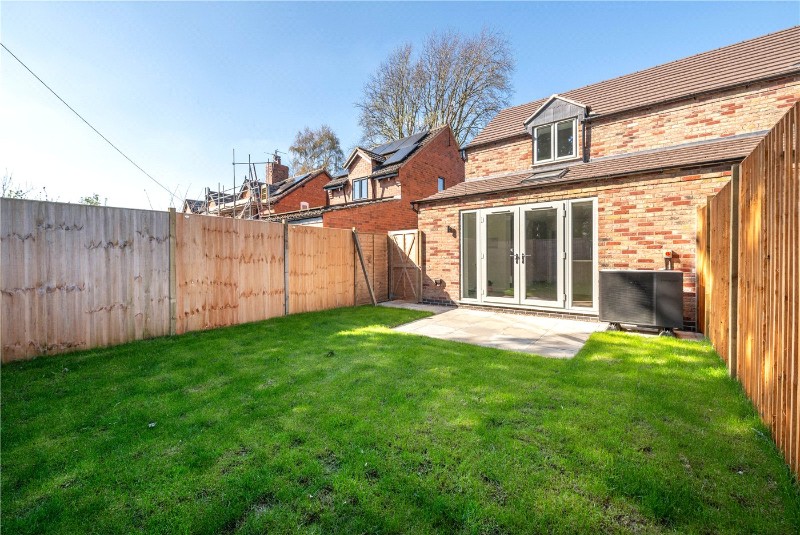 Old Lincoln Road, Caythorpe, Grantham, Lincolnshire, NG32