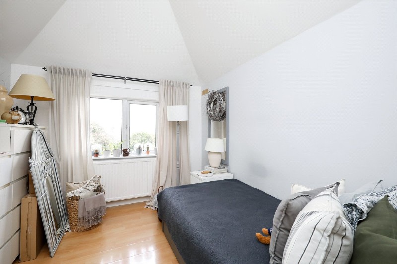 Lynton Road, London, W3