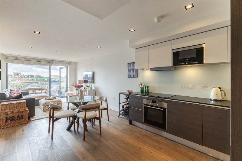 Macaulay Road, London, UK, SW4