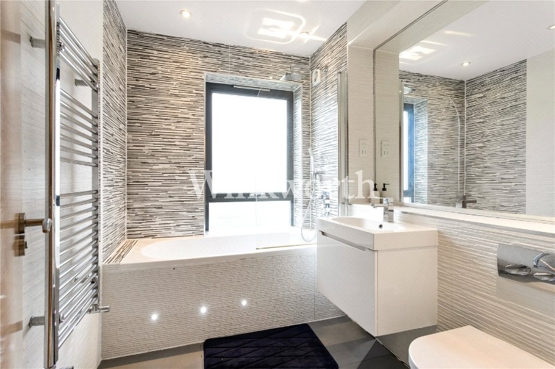 Belz Drive, London, N15