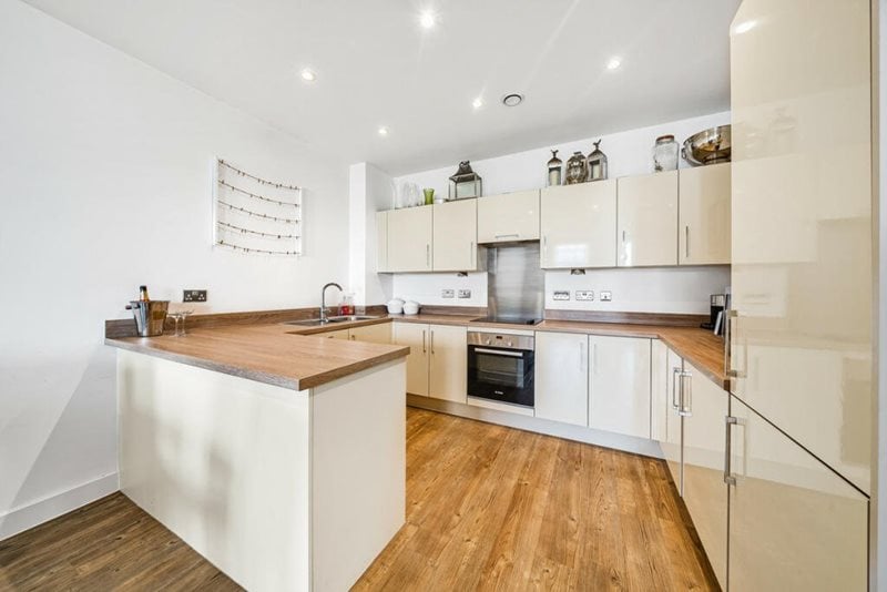 Albion Street, Cheltenham, GL52