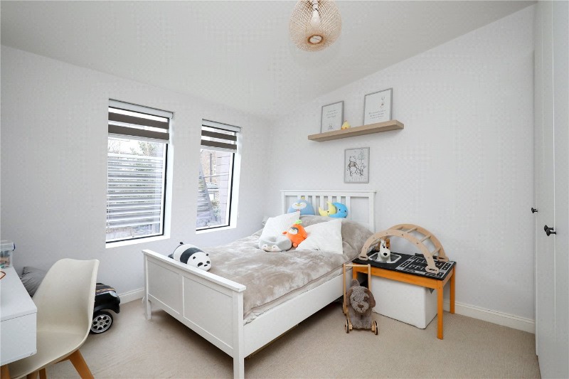 Halford Place, London, W7