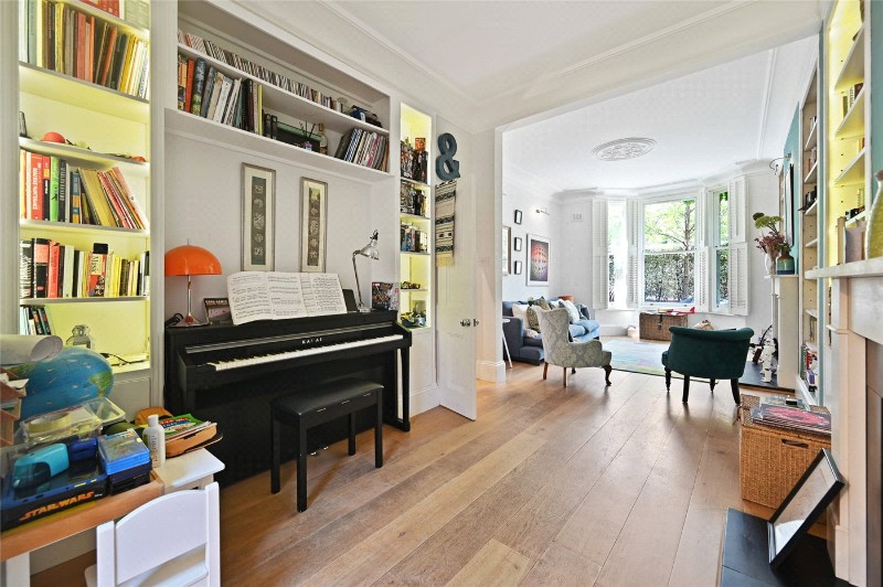 Godolphin Road, London, W12