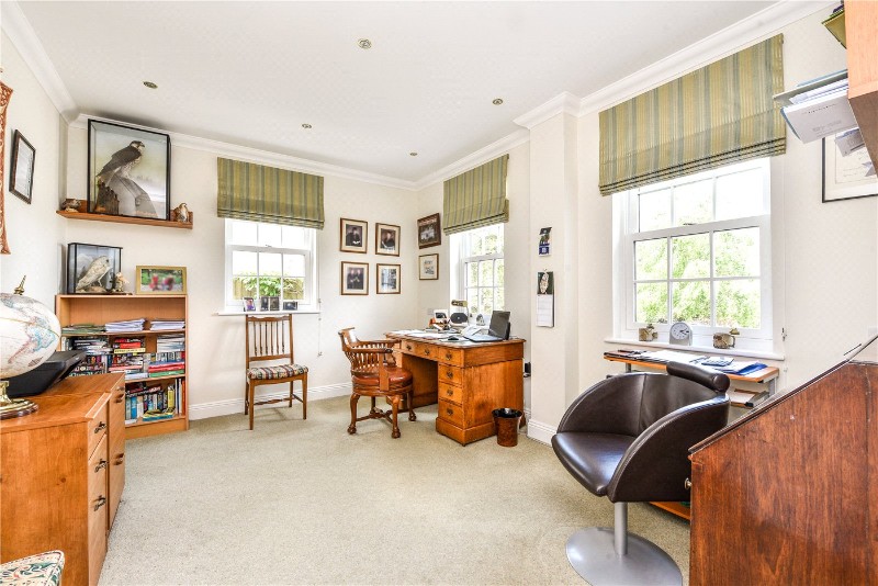 Sussex Road, Petersfield, Hampshire, GU31