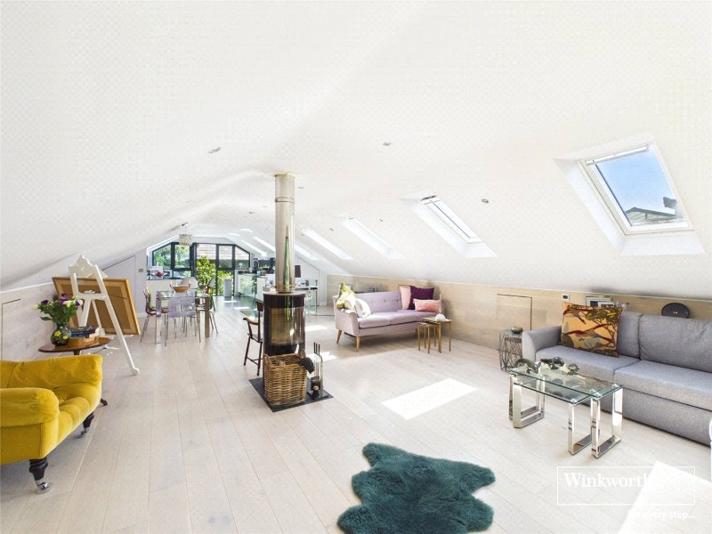 Newbury Road, Headley, Thatcham, Hampshire, RG19