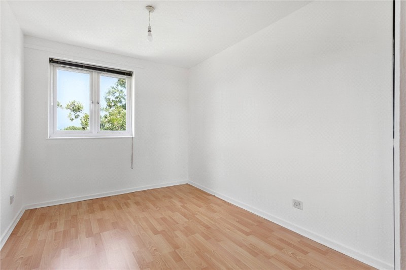 Riverside Close, London, E5