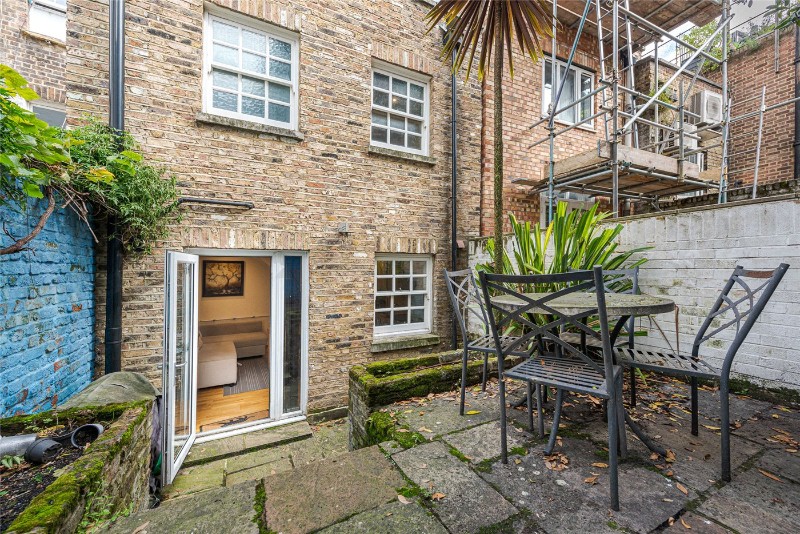 Wilton Road, London, SW1V