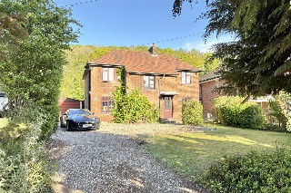 Warrendene Road, Hughenden Valley, Buckinghamshire, HP14