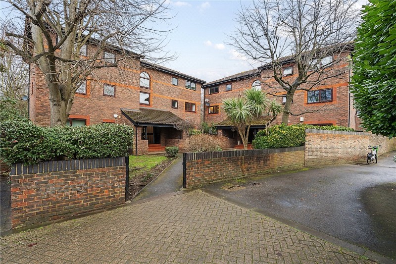 Shipwright Road, London, SE16