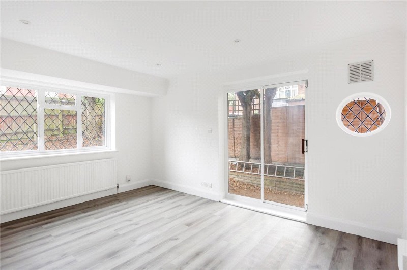 Highfield Hill, London, SE19