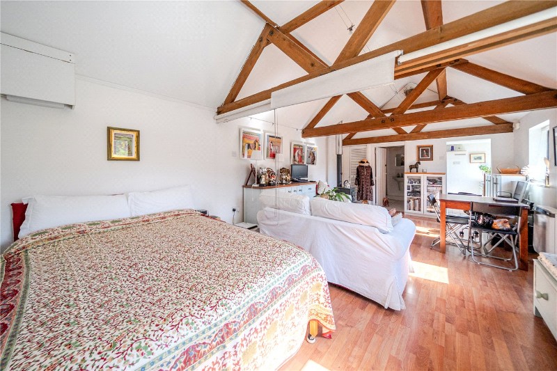 Chamber Lane, Farnham, Surrey, GU10