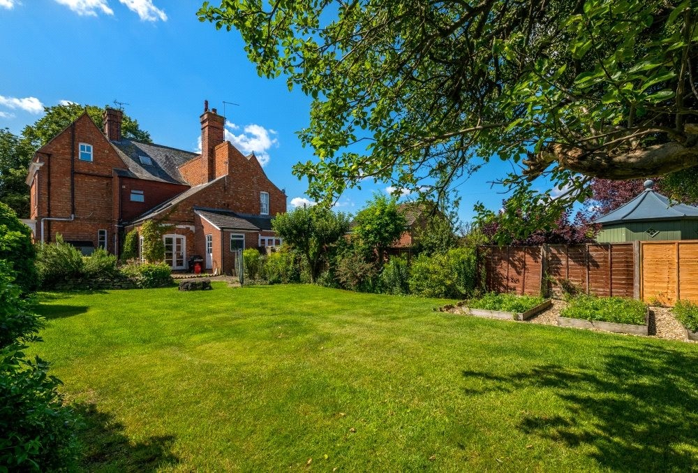 5 bedroom property for sale in West Road, Bourne, Lincolnshire, PE10