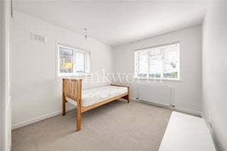 Finchley Road, London, NW11