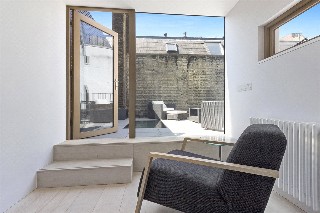 Conway Street, London, W1T