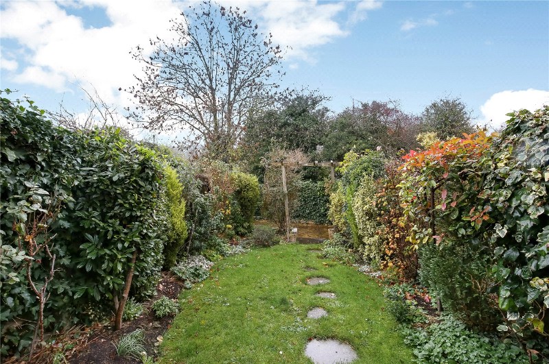 Kestrel Close, Winchester, Hampshire, SO22