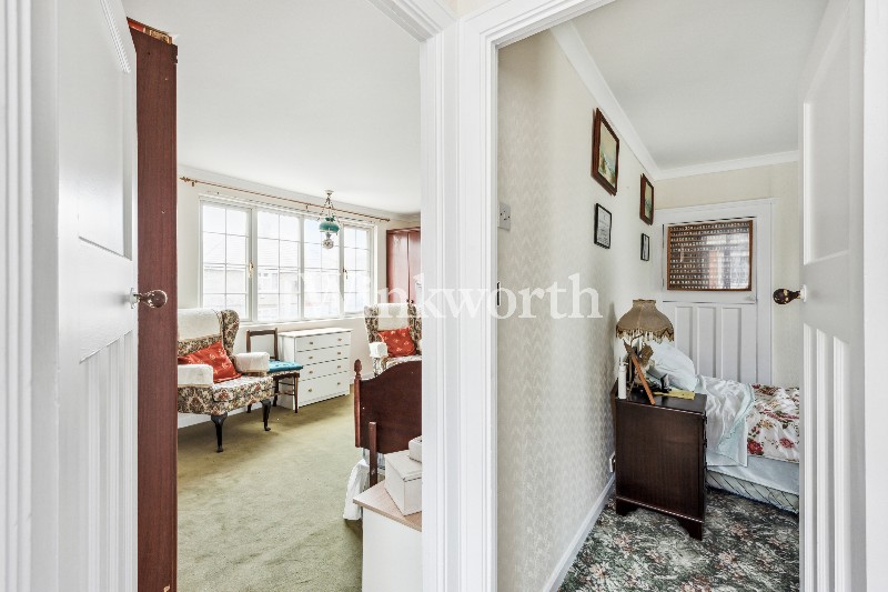 Latymer Way, London, N9