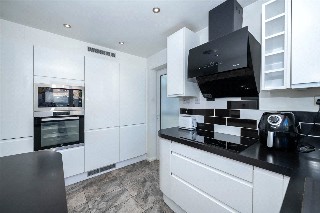 Montaigne Close, Lincoln, Lincolnshire, LN2