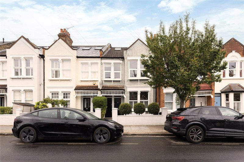 Brookwood Road, London, SW18