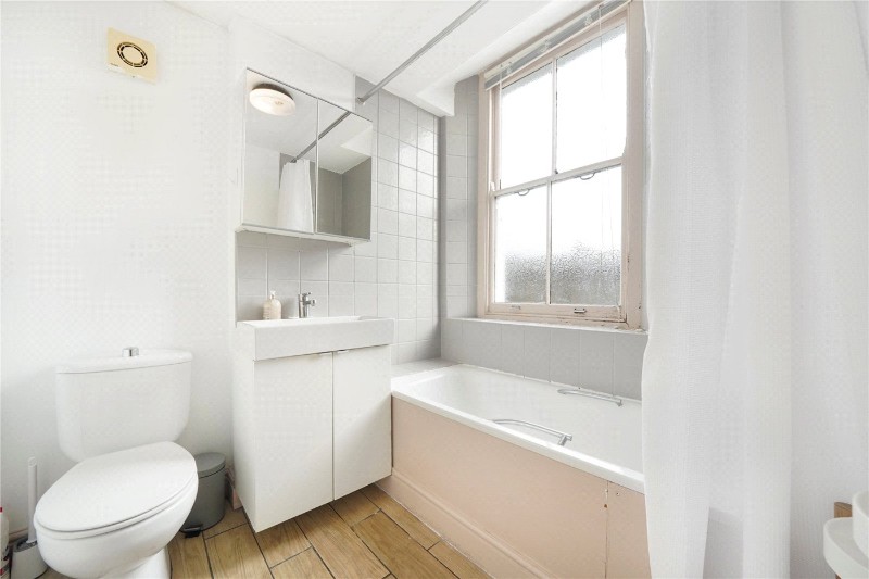 Seven Sisters Road, London, N7