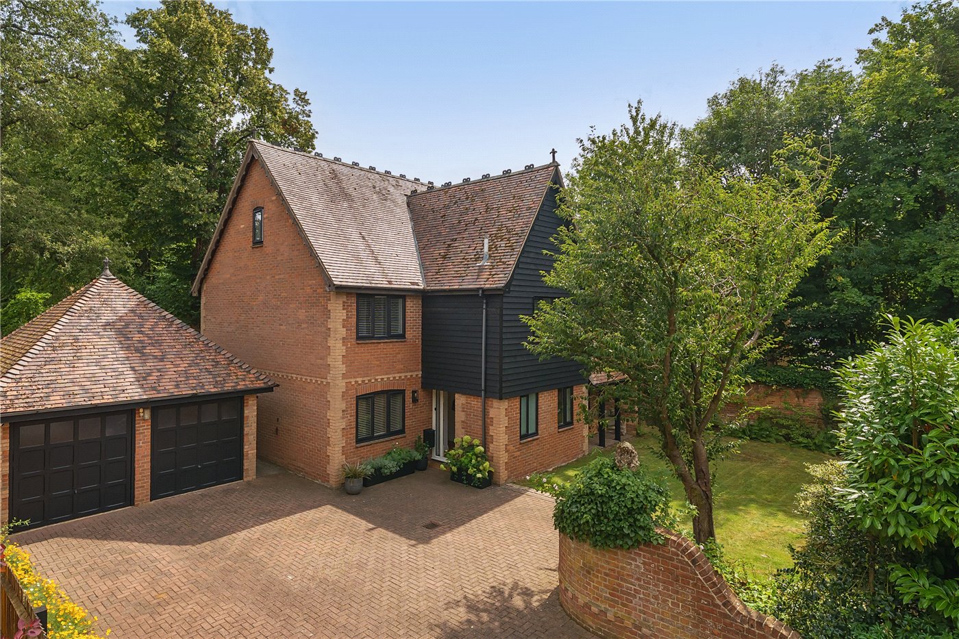 Benett Gardens, Shaw, Newbury, Berkshire, RG14