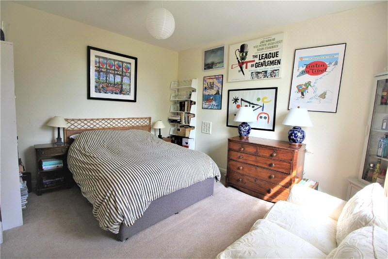 Wellington Square, Cheltenham, Gloucestershire, GL50
