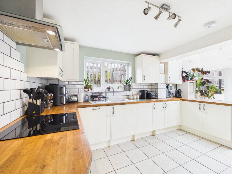 Godfreys Gardens, Bow, Crediton, Devon, EX17