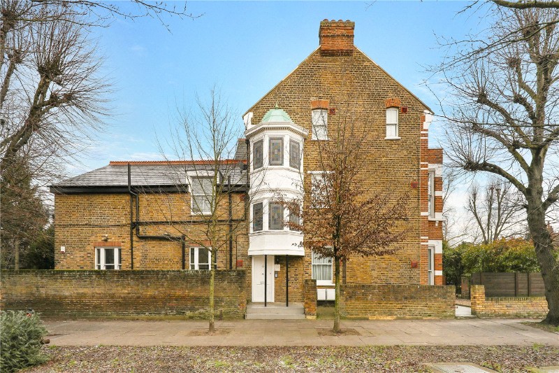 Hanger Lane, London, W5