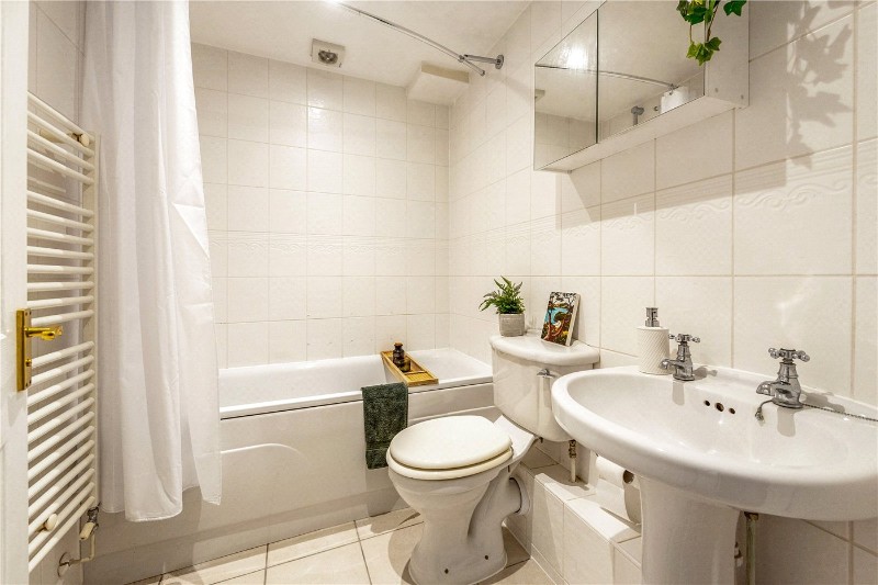 Royal Winchester Mews, Chilbolton Avenue, Winchester, SO22