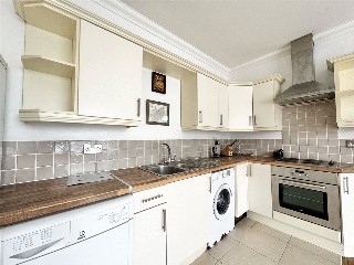 Penn Hill Avenue, Lower Parkstone, Poole, BH14