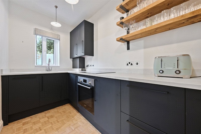 The Glade, Coningham Road, London, W12