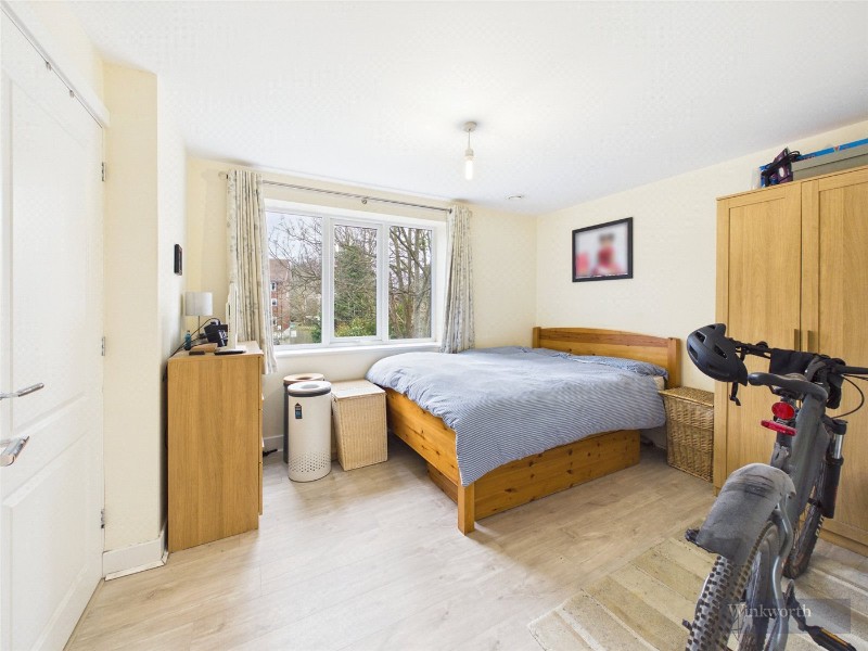 Hythe Road, Surbiton, KT6