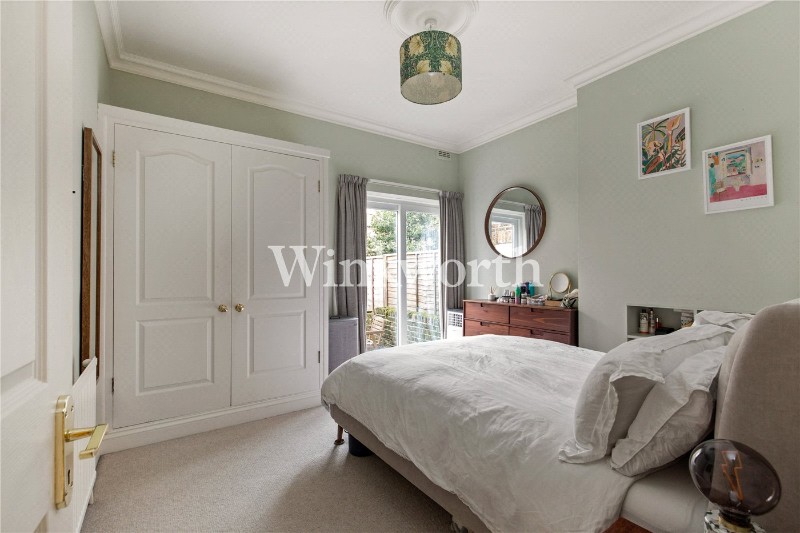 Finsbury Park Road, London, N4