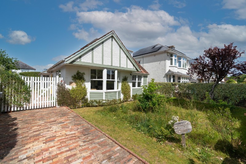 Broadlands Avenue, Bournemouth, Dorset, BH6