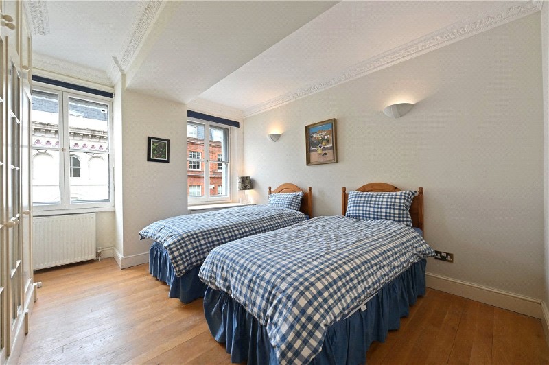 Henrietta Street, London, WC2E