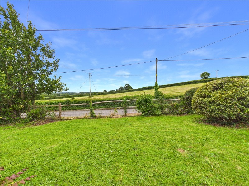Lower Town, Sampford Peverell, Tiverton, Devon, EX16