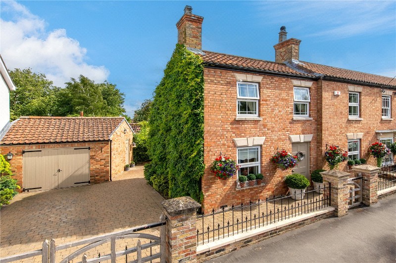 Middle Street, Dunston, Lincoln, Lincolnshire, LN4