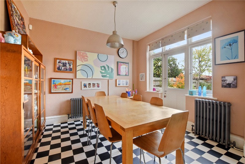 Dobree Avenue, London, NW10