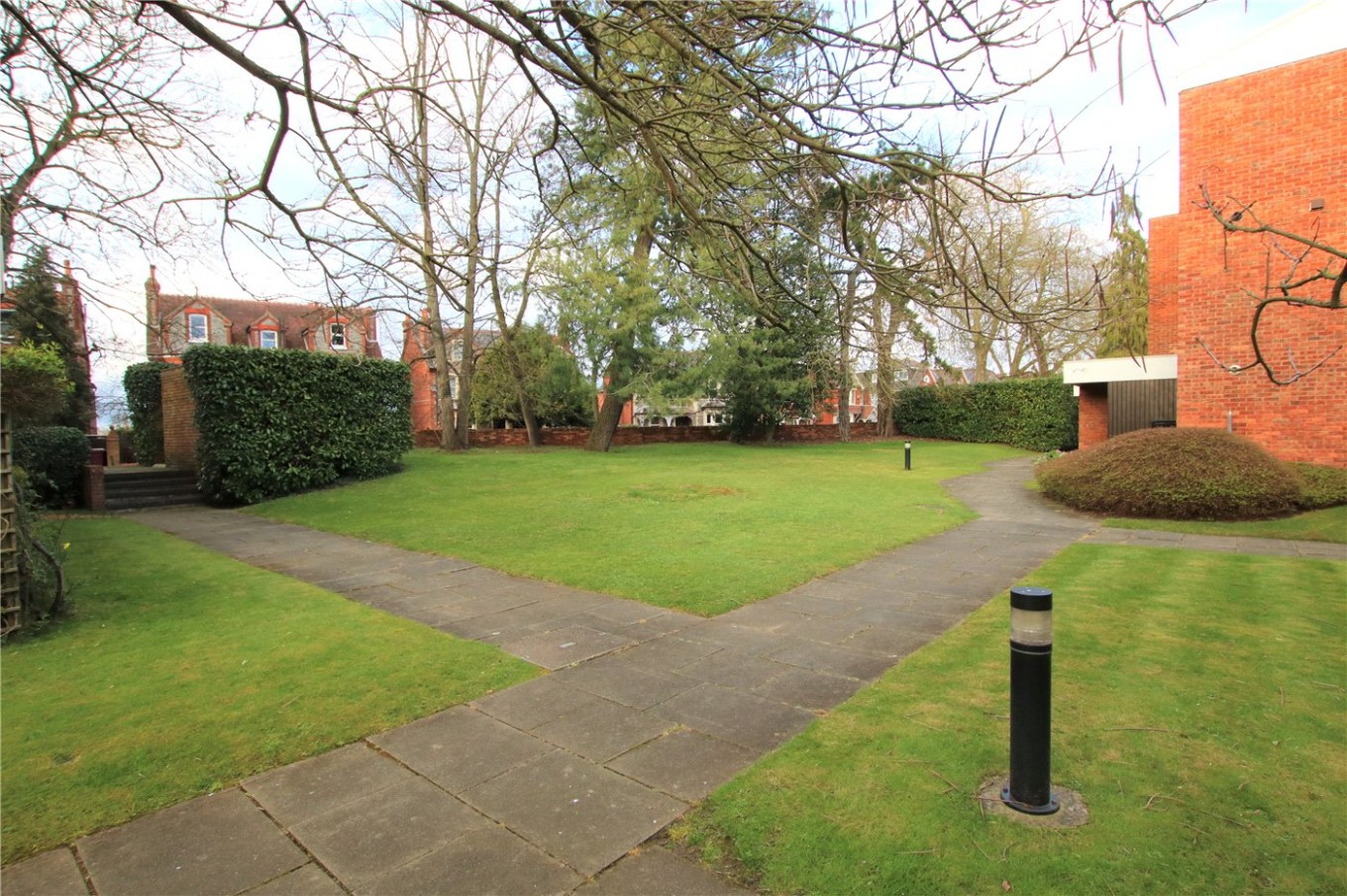2 bedroom property for sale in West Fryerne, Parkside Road, Reading