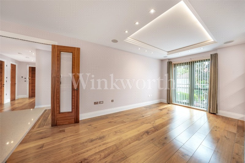 The Grove, London, NW11