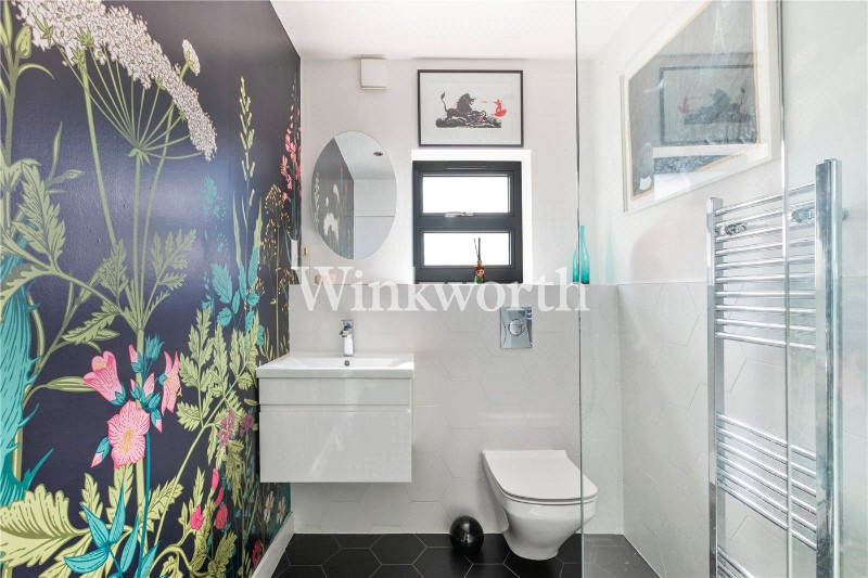 Barrowell Green, London, N21