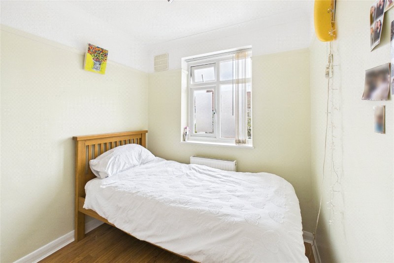 Lyndhurst Avenue, London, SW16