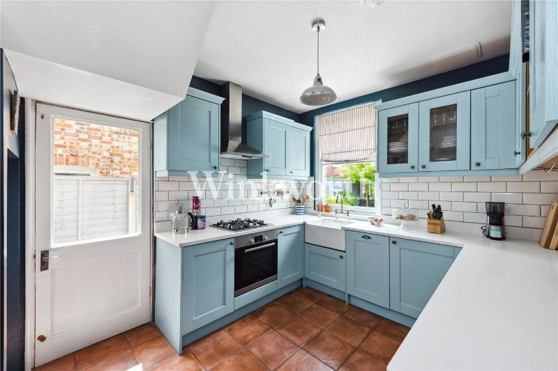 Leith Road, London, N22