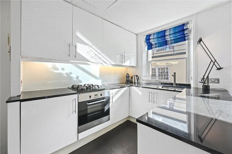 New Row, London, WC2N