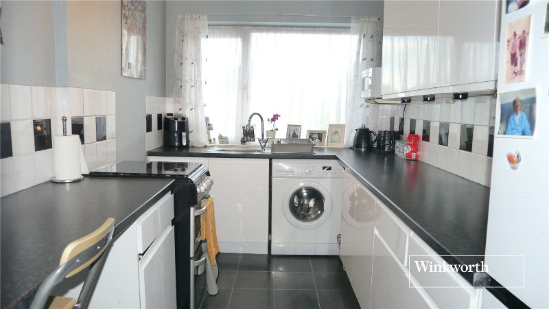 Alverstone Avenue, East Barnet, EN4