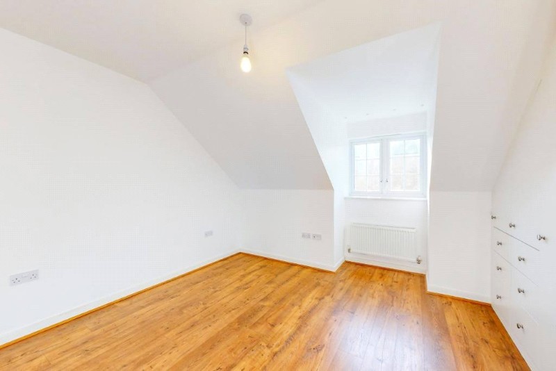 Damson Way, Carshalton, SM5